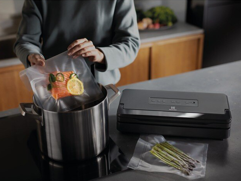 вакууматор для упаковки Electrolux E6VS1-6AG купить
