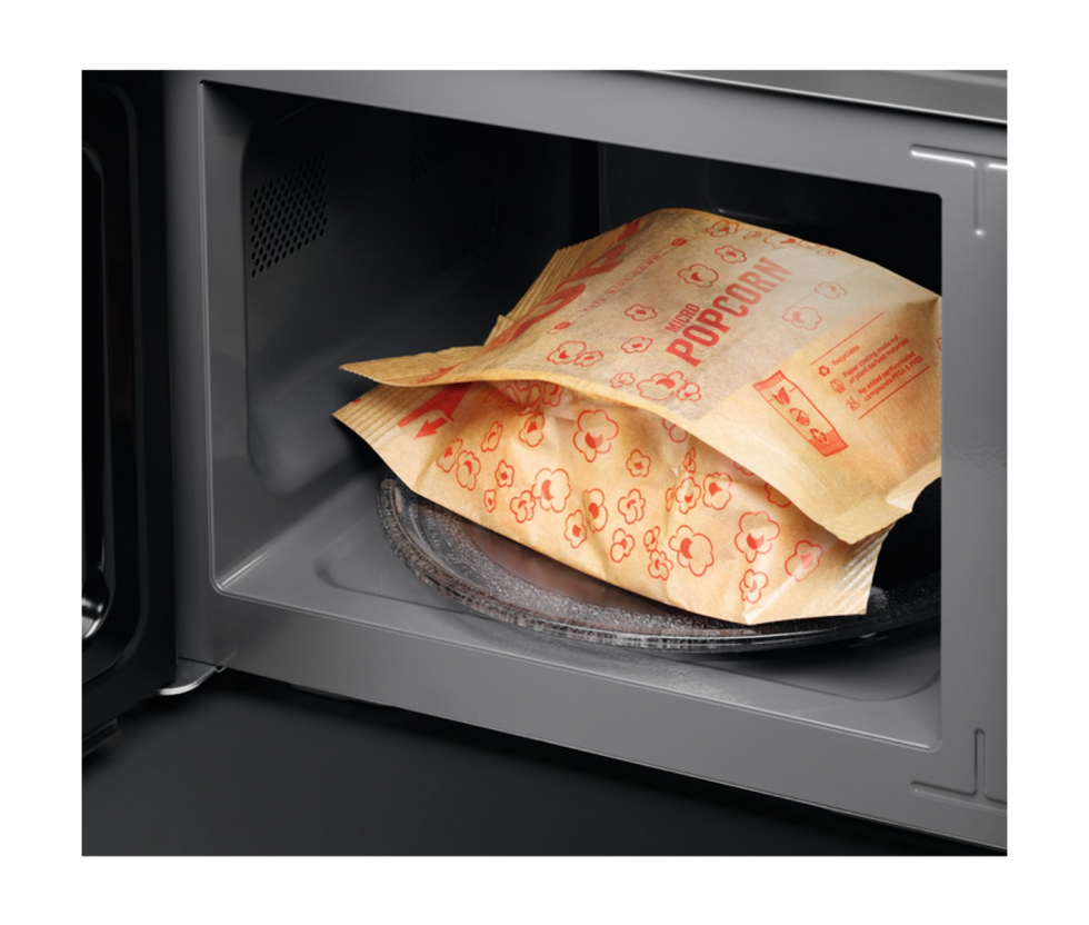 микроволновая печь Electrolux EMZ725MMK купить