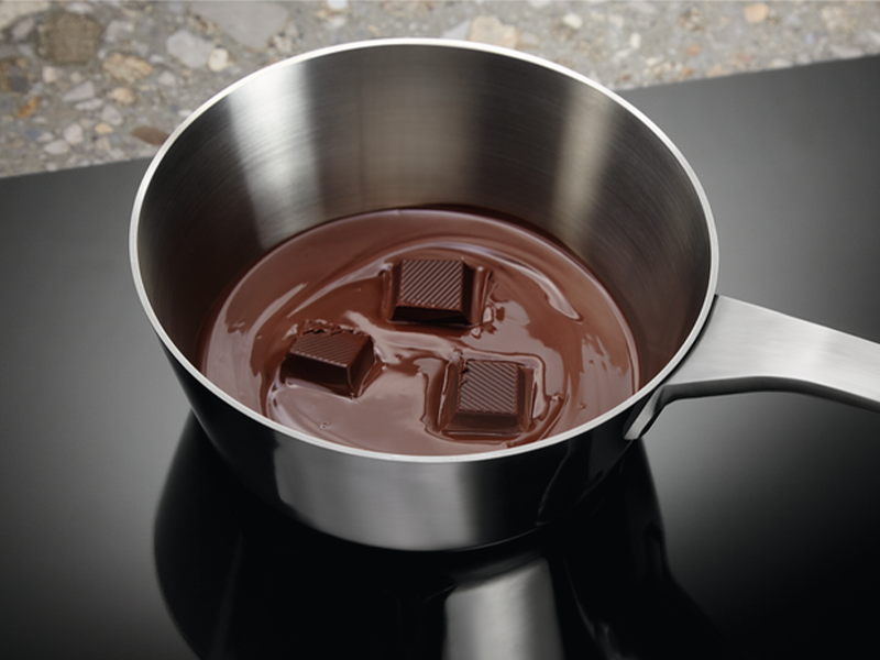 варочная поверхность Electrolux EIT60443X купить