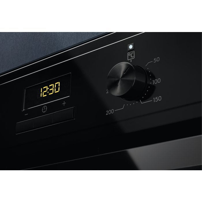 духовой шкаф Electrolux EOF3H50BK купить