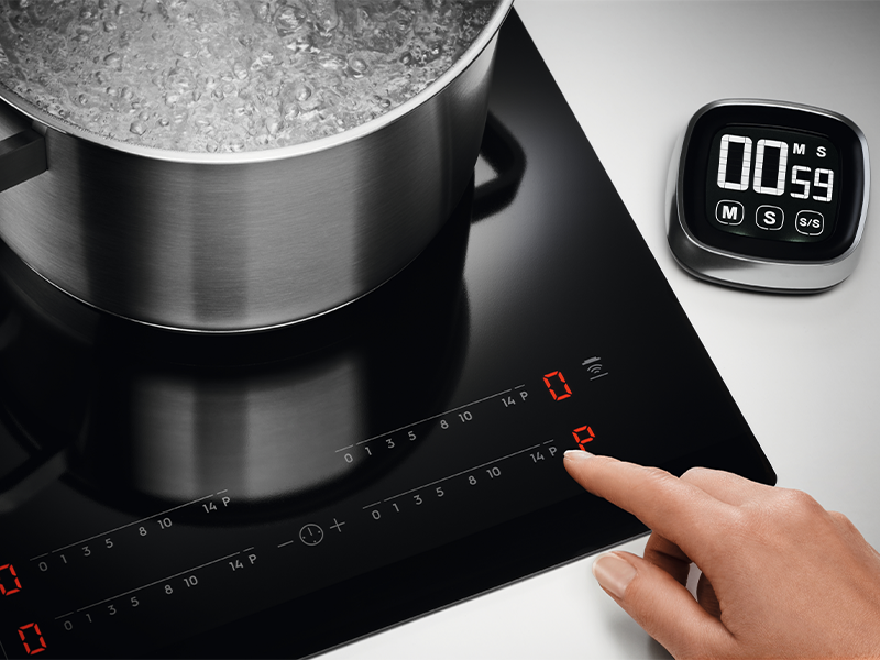 варочная поверхность Electrolux EIS82453 купить